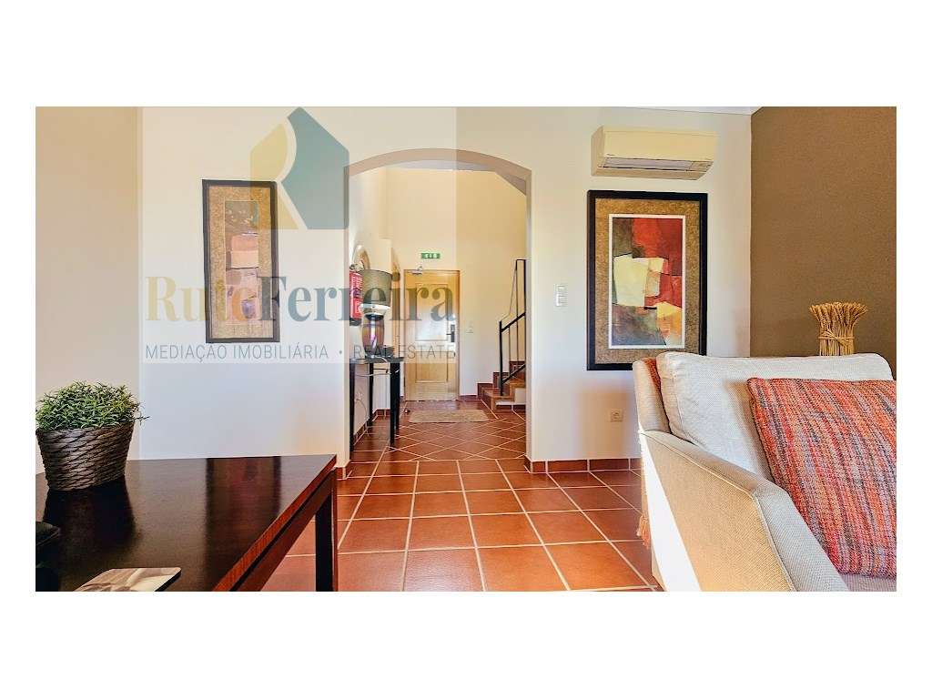 Moradia em banda com 3 suite, piscina e jardim privados no Condomin... - Grande imagem: 5/29