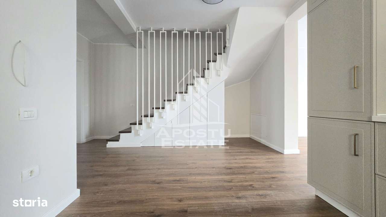 Duplex 5 camere, 3 locuri de parcare, Mosnita Noua - Imagine principală: 4/13