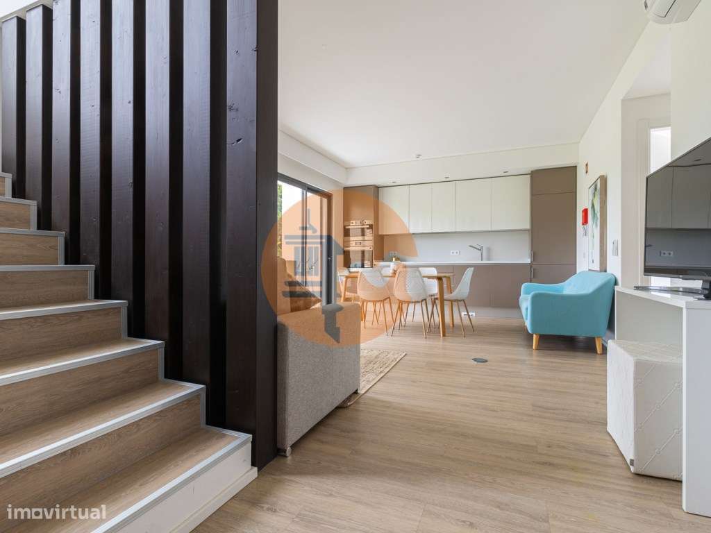 Moradia em banda T2 - Grande imagem: 3/53