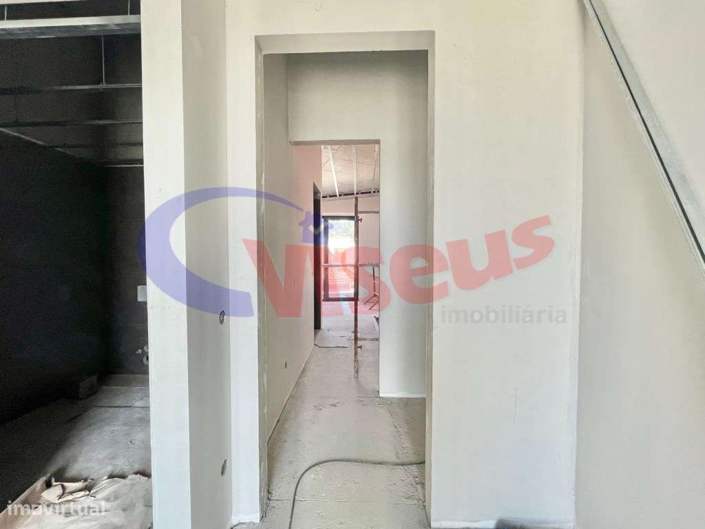 Moradia T3 + Escritório Nova junto à Praia Canidelo-38