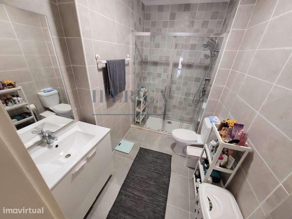 T3 Renovado com Garagem em Canidelo - Gaia-36