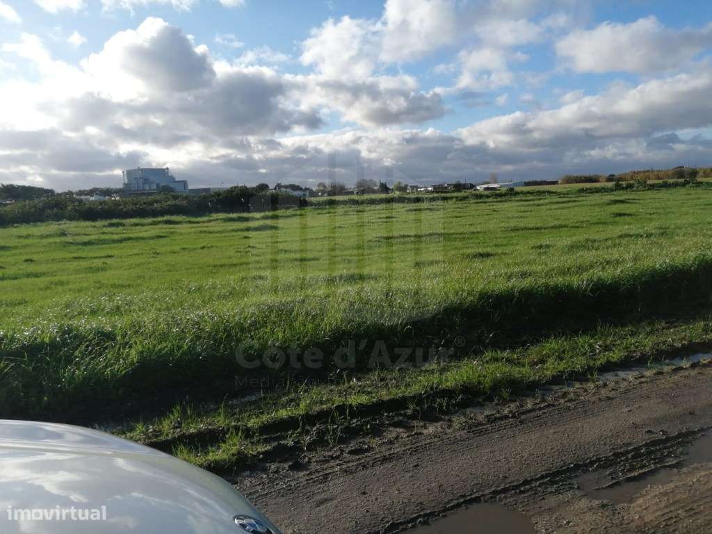 Terreno Rustico com uma área de 141m2 Urbana - Grande imagem: 5/8