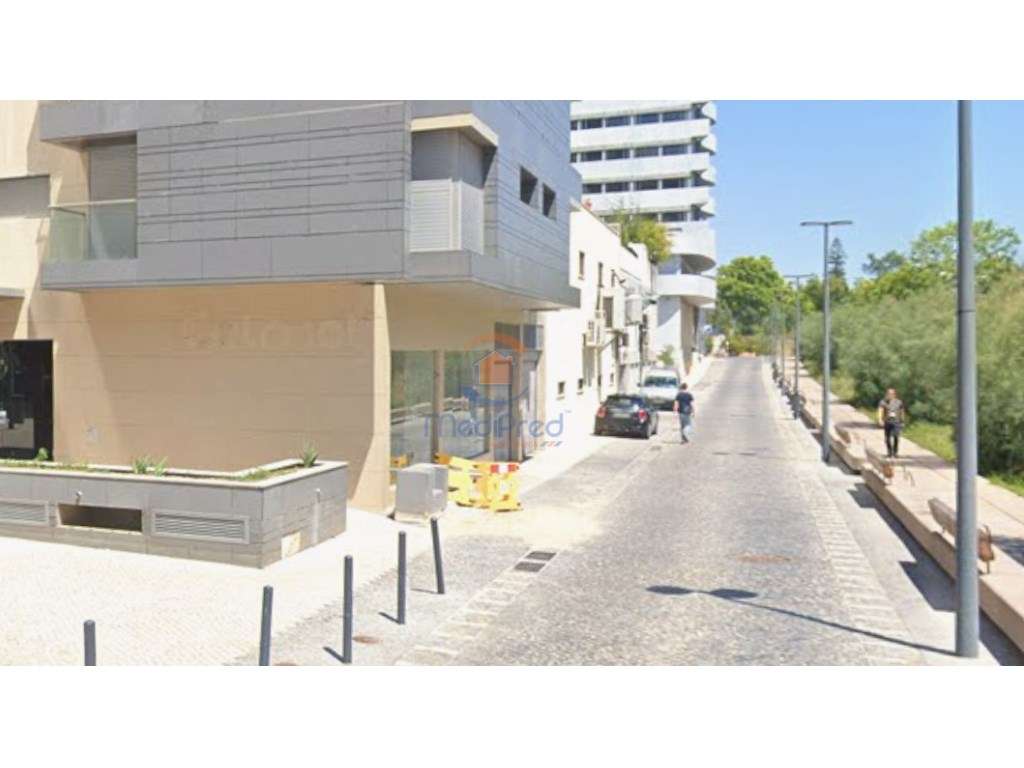 Loja na Av. Columbano Bordalo Pinheiro | Campolide, Lisboa - Grande imagem: 2/2