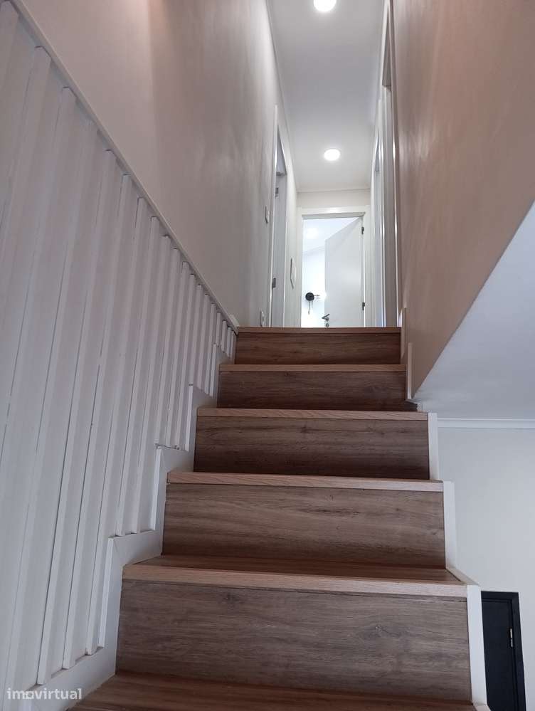 Moradia T4 Brejos Azeitão+Lote-8