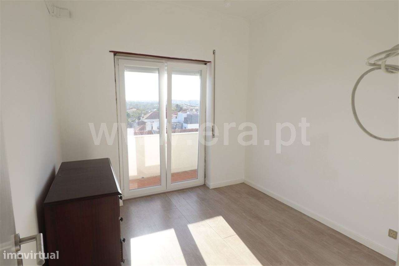 Apartamento T3; Cruz de Pau-9