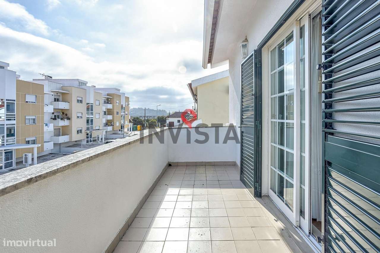 Moradia T3 com garagem para três carros-27