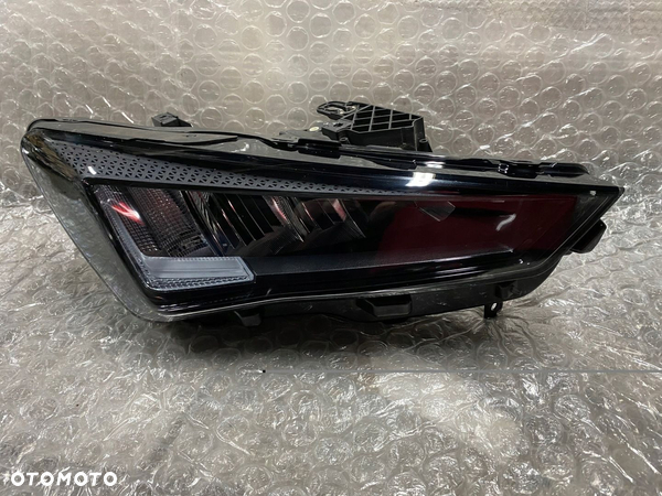 LAMPA PRAWA LED SEAT LEON IV 5FB941006D - 5