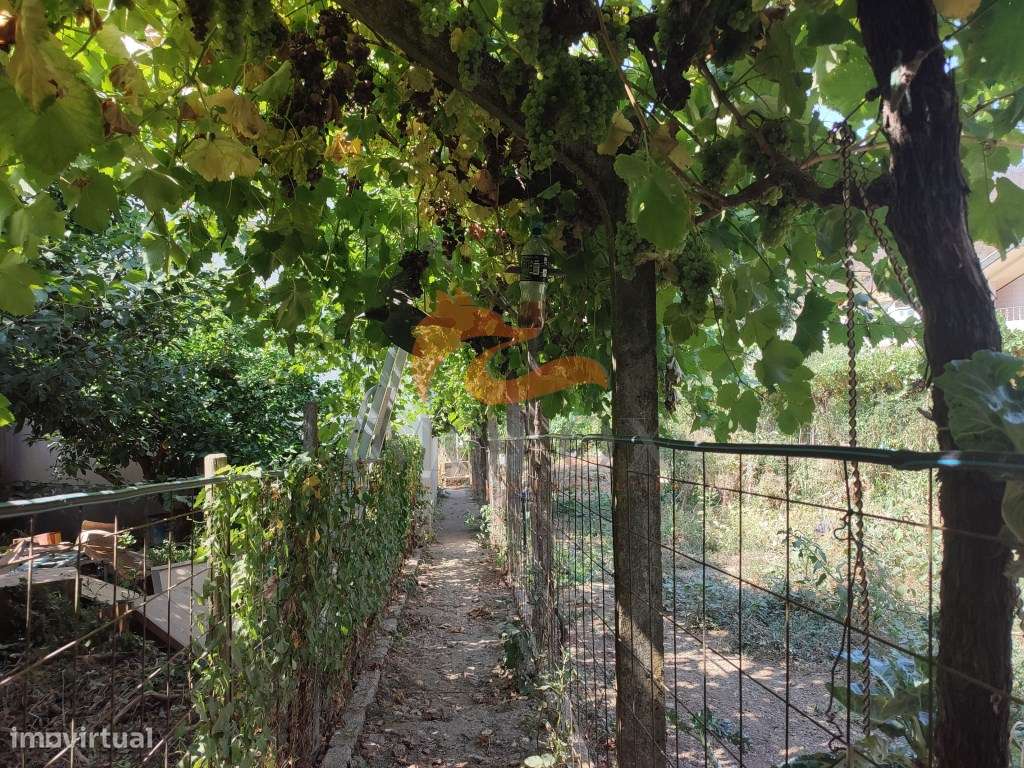 Casa com jardim em Pomares, Arganil-18