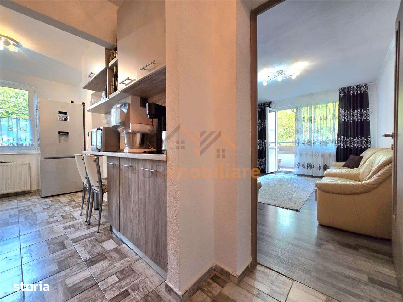 APARTAMENT 4 CAMERE | DECOMANDAT | ETAJ 2 | ROGERIUS | ORADEA - Imagine principală: 3/20