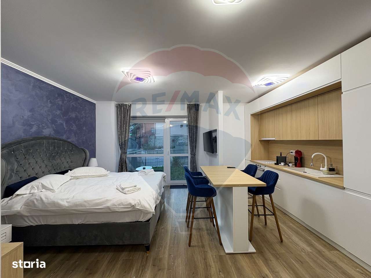 Studio luminos,55 mp, 2022 + parcare, Sinaia, introdus regim hotelier - Imagine principală: 1/14