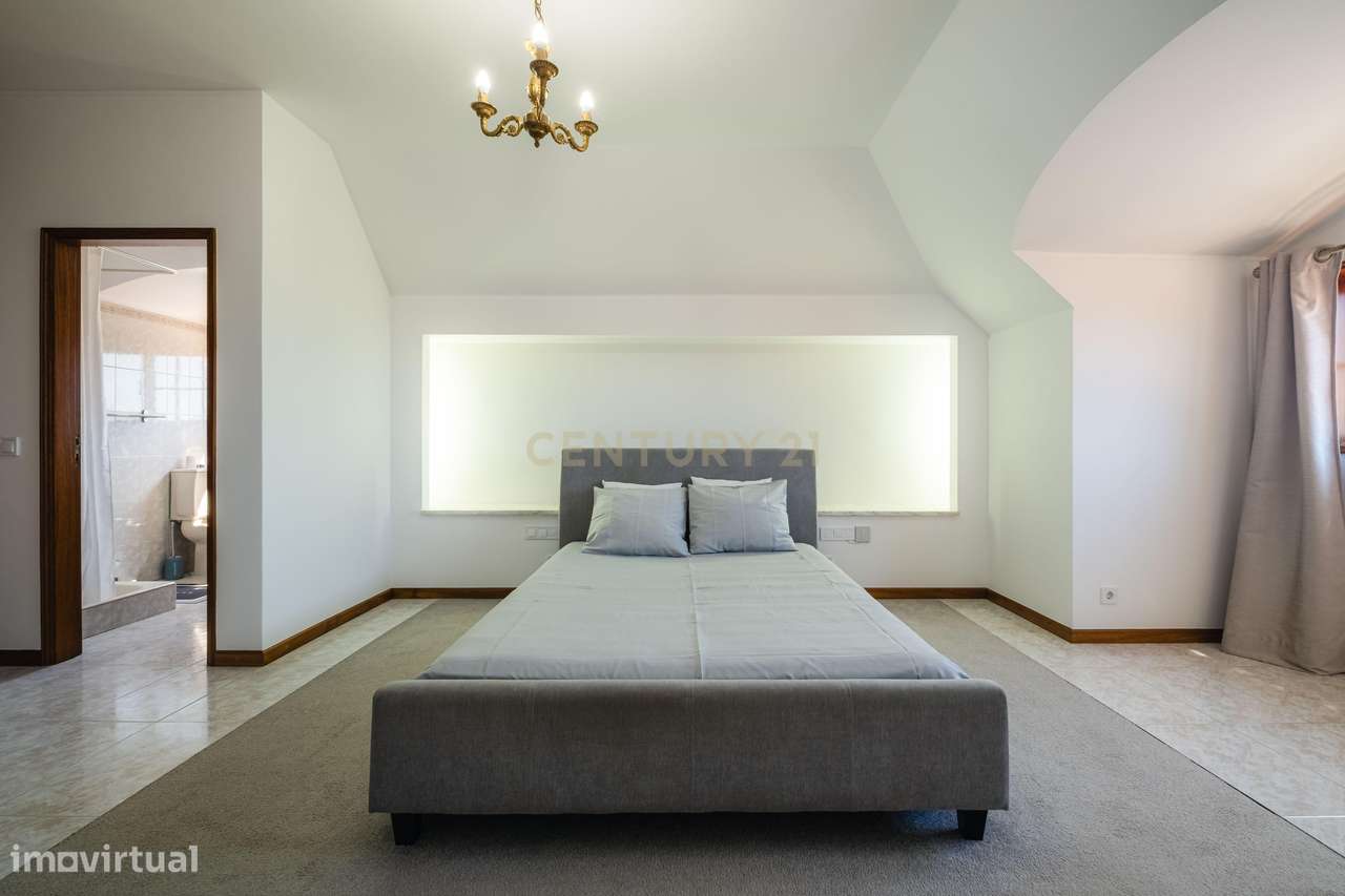 MORADIA T3 A 800M DA PRAIA DE SALGUEIROS | CANIDELO-37