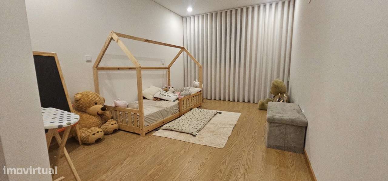 Apartamento Moderno T3 em Cesar-14