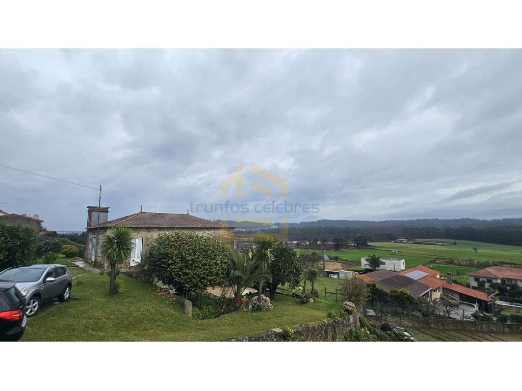 Moradia Rústica em Pedra T4 com Terreno - Póvoa de Varzim-16