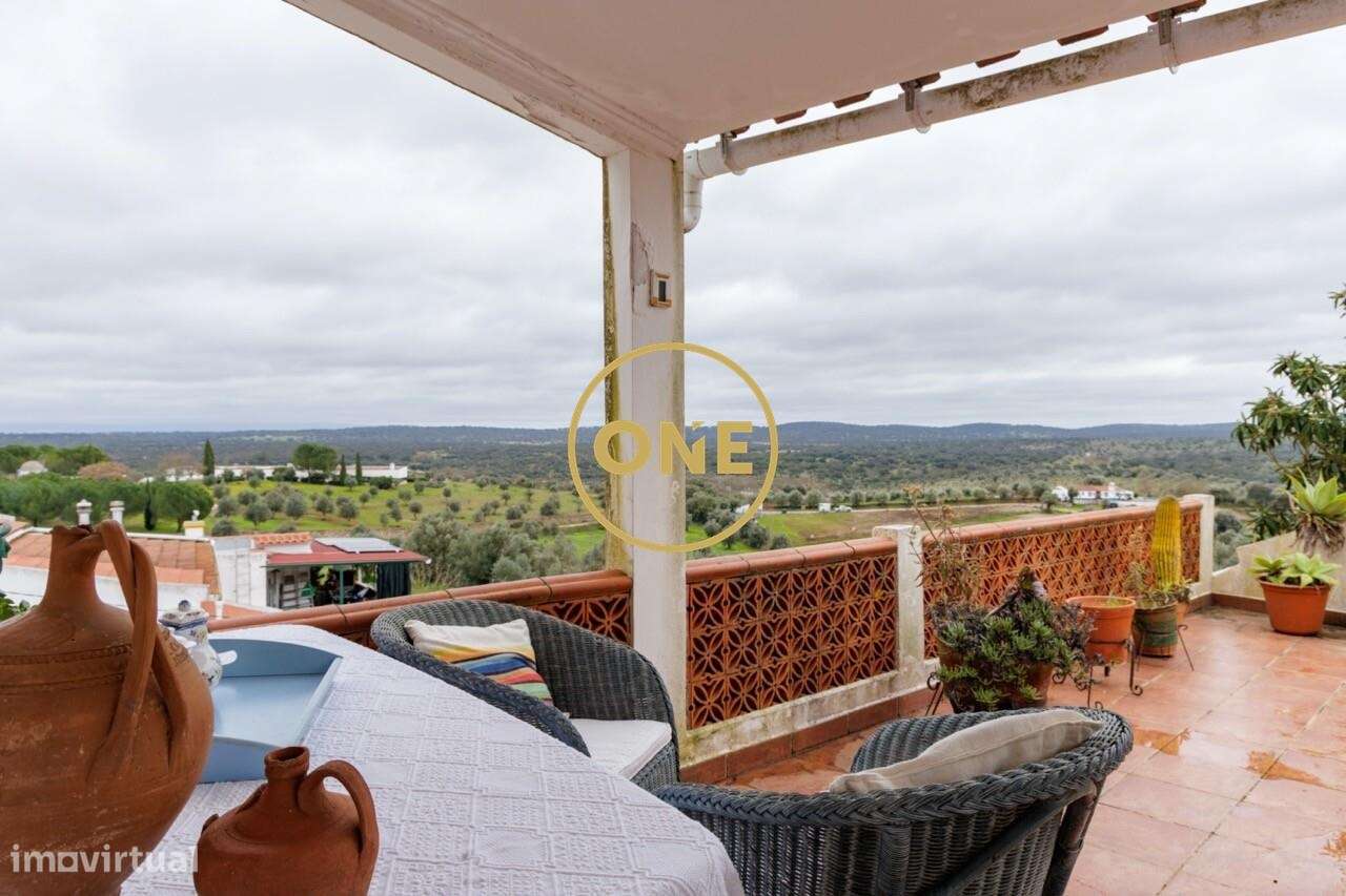 Moradia rústica T4, em Cabeço de Vide com terraço - Grande imagem: 2/43