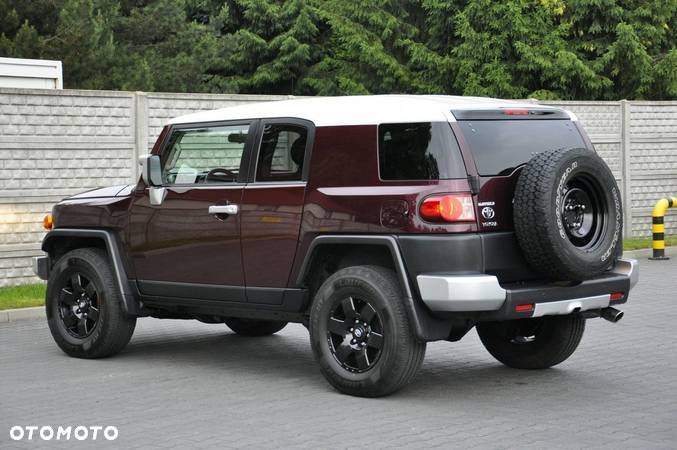 Toyota FJ Cruiser 4.0 4x4 - 20