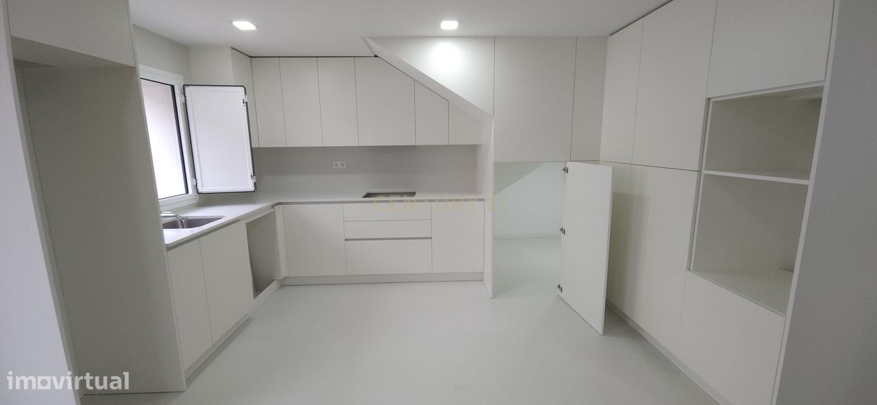 Apartamento novo T2 com Terraço - Grande imagem: 1/7