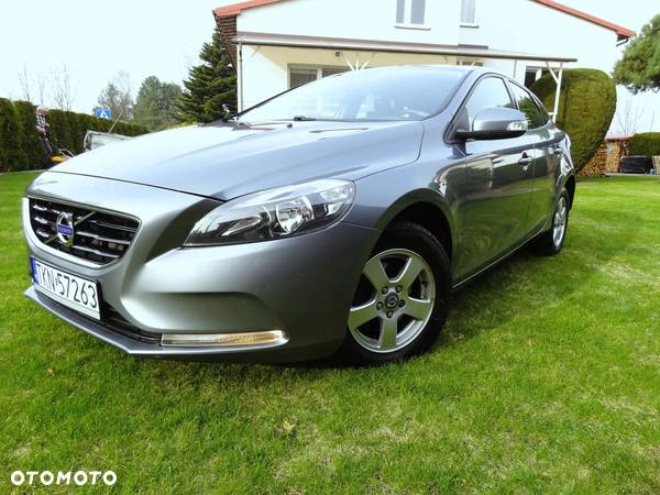 Volvo V40 CC D2 Momentum - 28