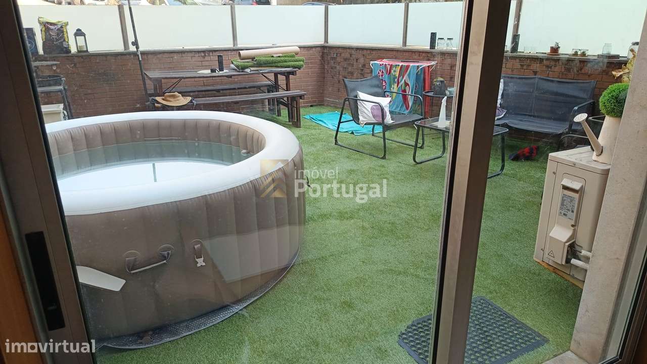 Apartamento T3 com terraço e churrasqueria-12