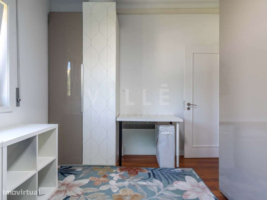 Apartamento T4+1 | Condomínio Fechado | Campo Alegre | Porto-21