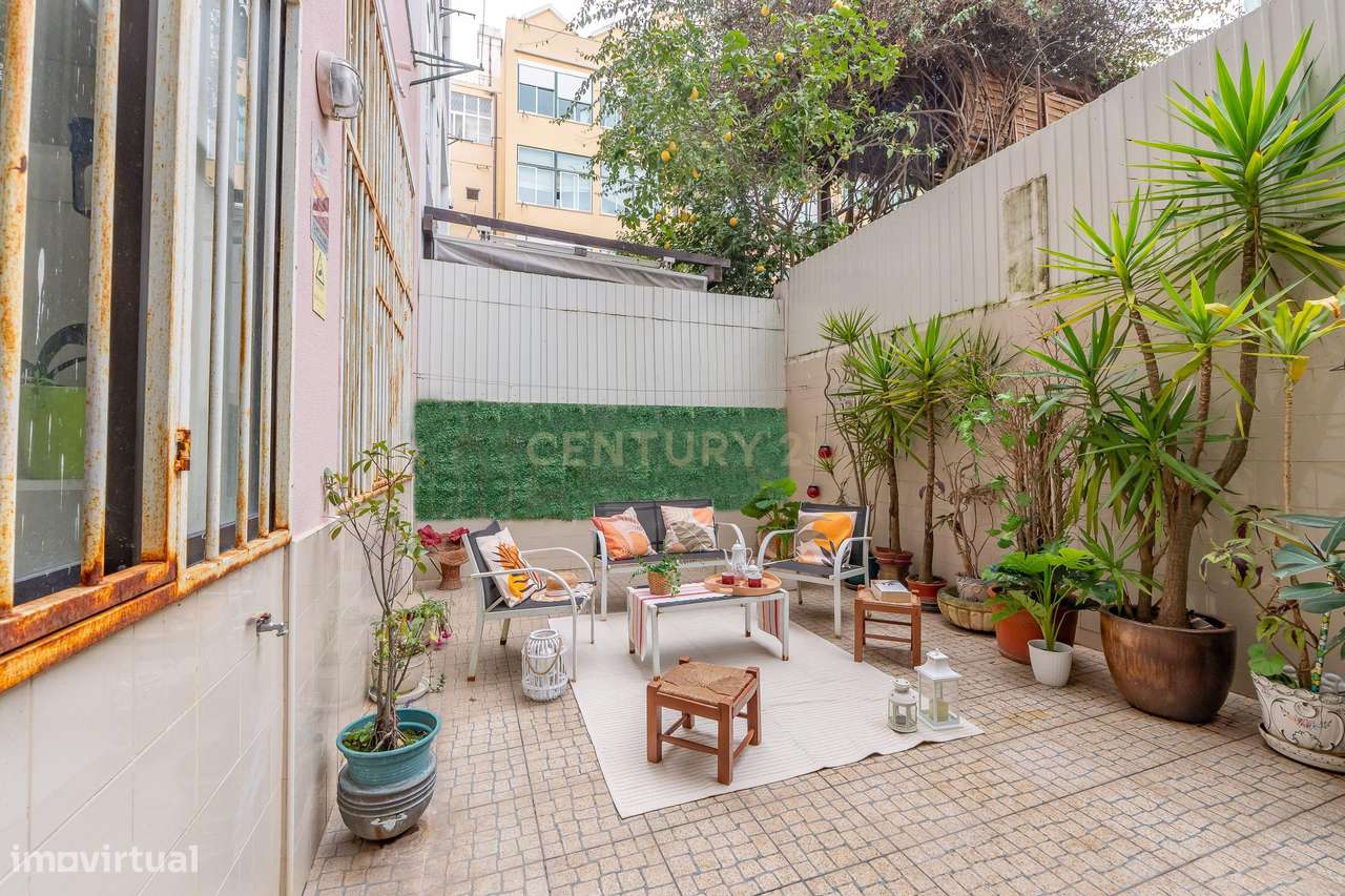 T3  (5 ass.) com terraço, elevador e arrecadação - Rua do Zaire-2