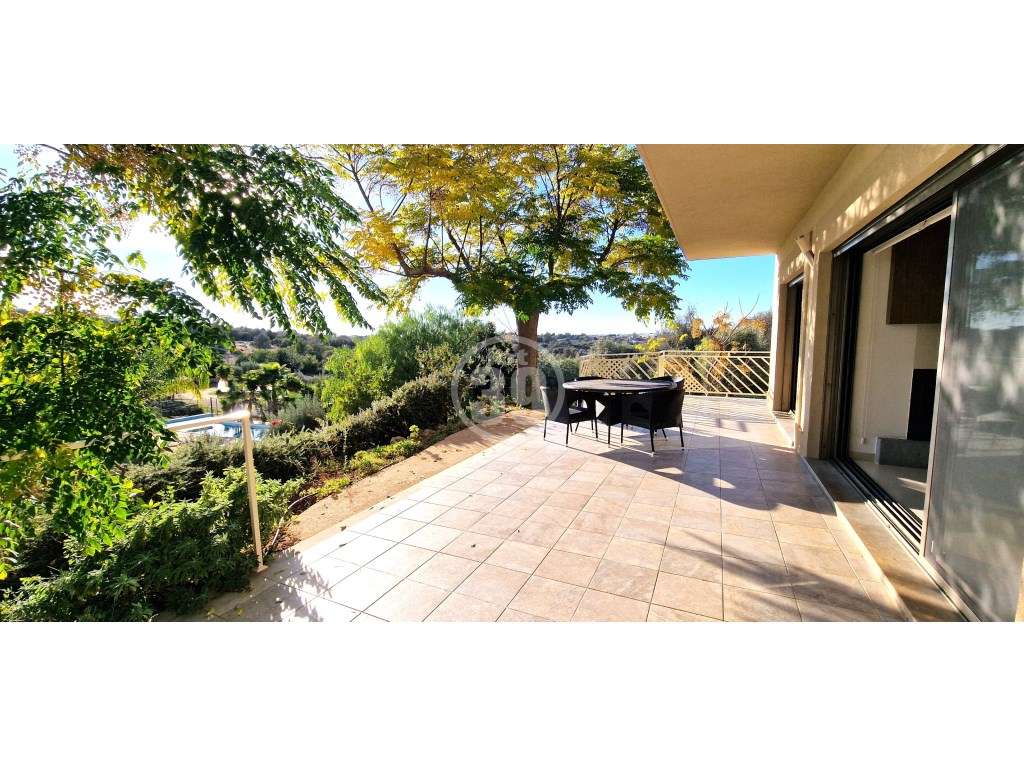 Fantástica propriedade de luxo inserida num generoso lote de terren...-17