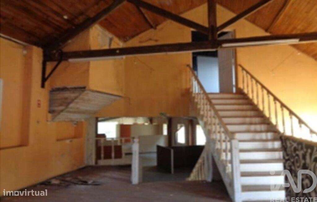 Loja / Estabelecimento Comercial em Ovoa e Vimieiro de 680,00 m2 - Grande imagem: 2/11