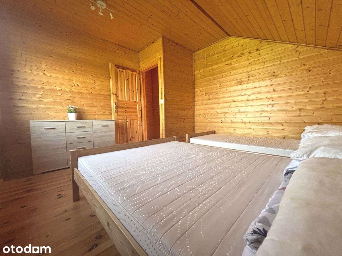 Budynek jednorodzinny z dwoma lokalami-5