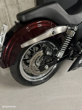Harley-Davidson Dyna Street Bob - 13