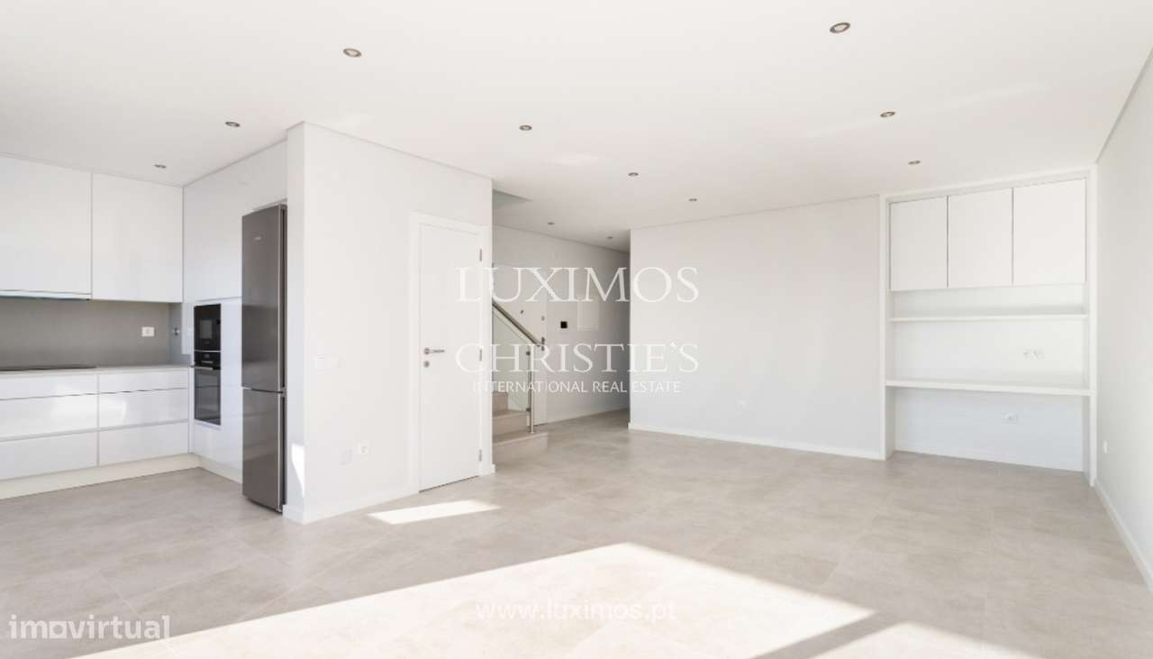 Apartamento T3 à venda na Quinta do Pinhal em Faro, Algarve - Grande imagem: 3/26