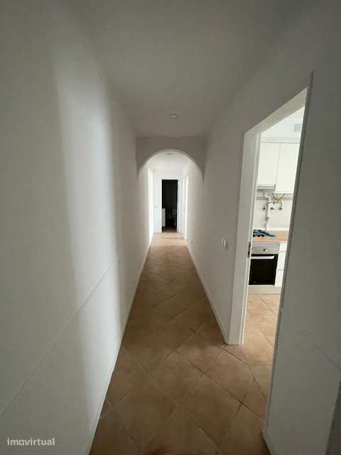 Arrendamento de apartamento t3 na Baixa da Banheira, 90 m² área bruta. - Grande imagem: 2/19