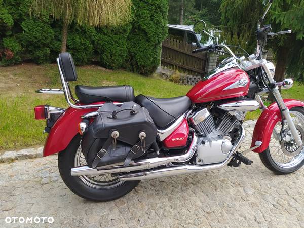 Suzuki Intruder - 4