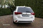 Mitsubishi Outlander - 9