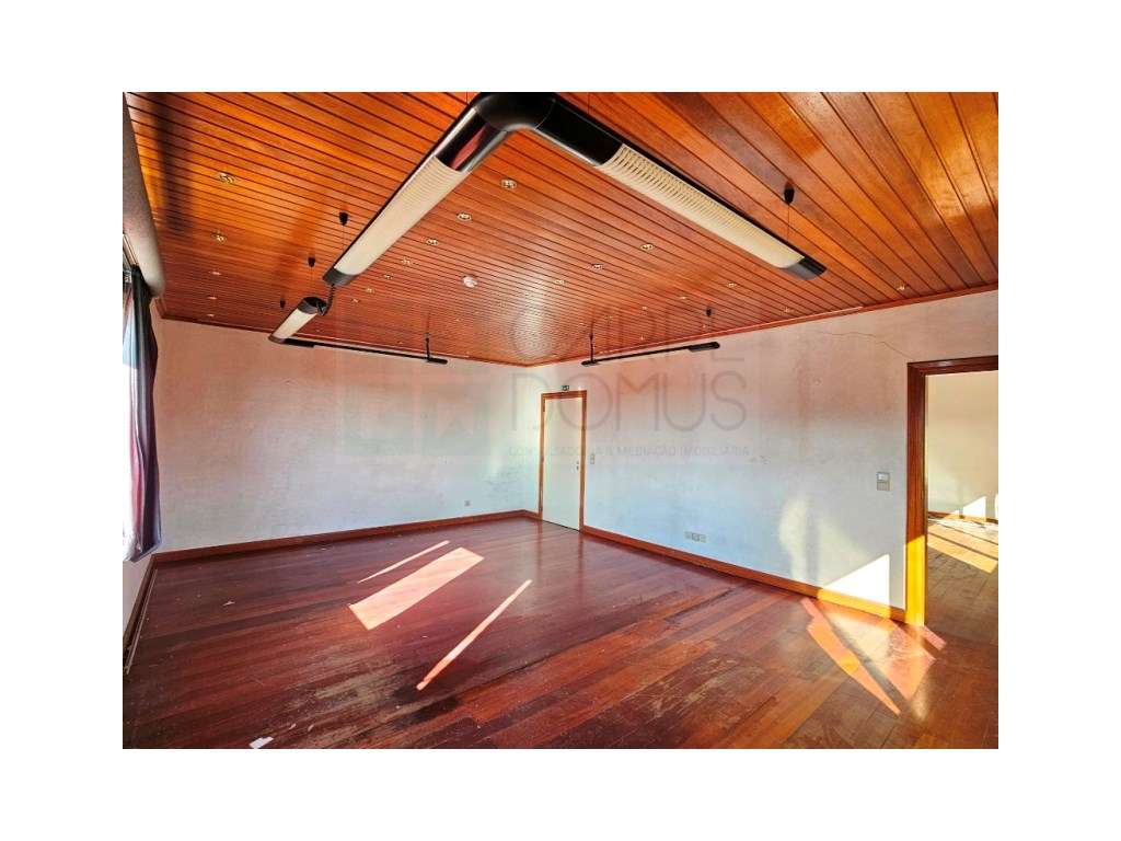 Edifício Industrial em Alfragide, Amadora, Lisboa. - Grande imagem: 4/60