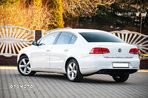 Volkswagen Passat 2.0 TDI Highline - 13