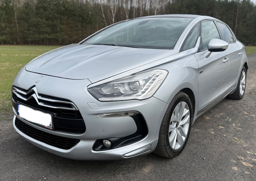 Citroën DS5 2.0 HDi Hybrid4 SoChic MCP 2012