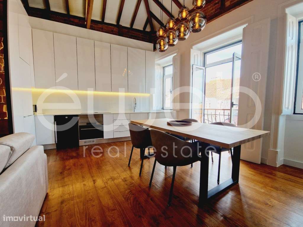 Penthouse T2 em plena Baixa de Setúbal-9