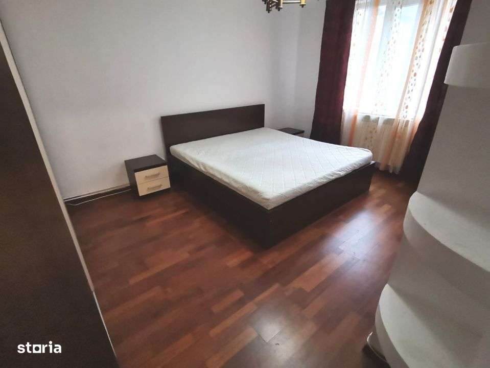 Apartament 3 camere, etaj 2, zona semicentrala, Piatra Neamt - Imagine principală: 4/8