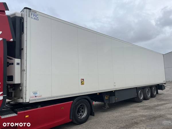 Schmitz Cargobull Thermo King SLX 300 - 13