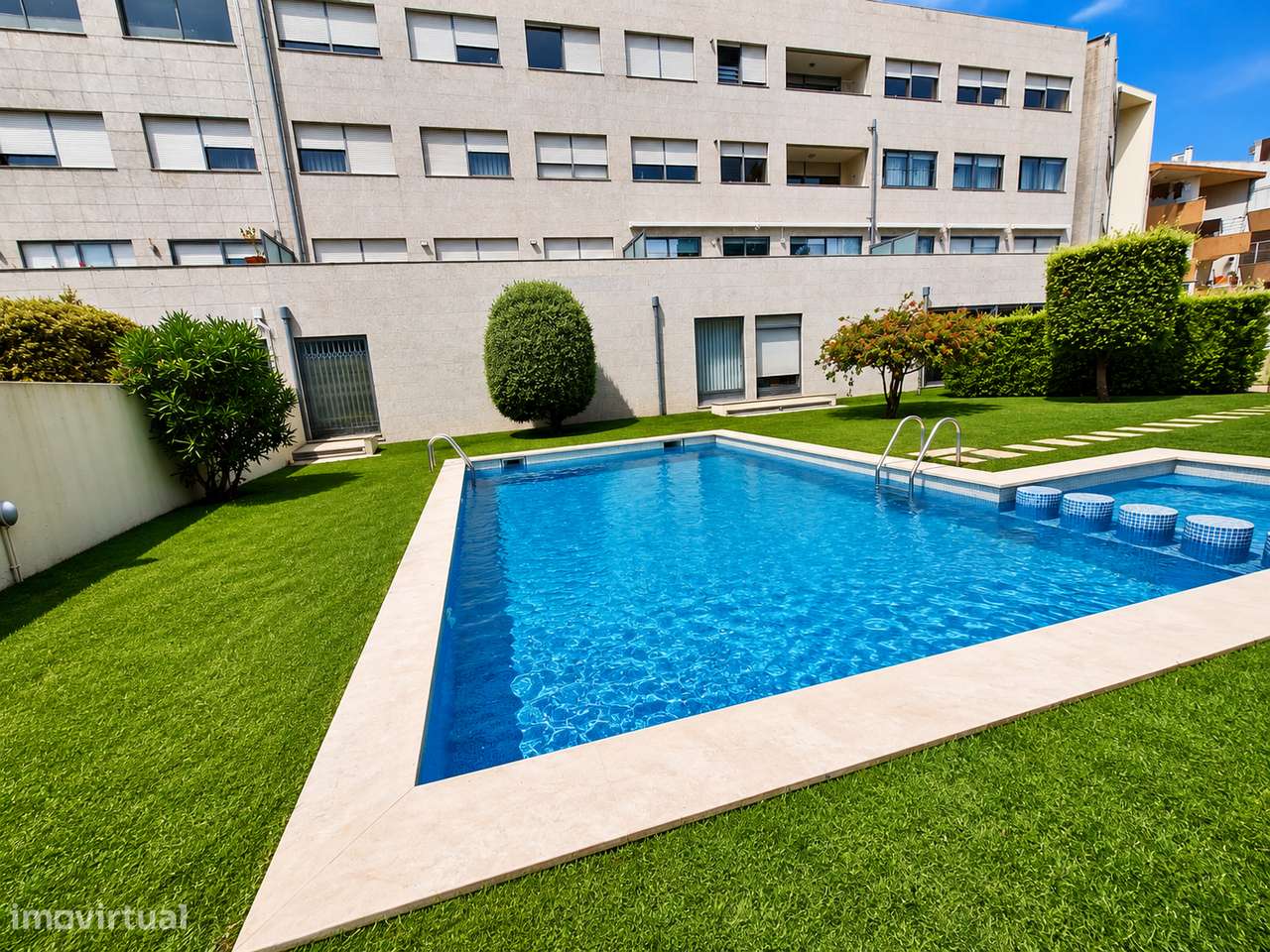 Magnifico T3 em condomínio com piscina no coração de Leça da Palm-12