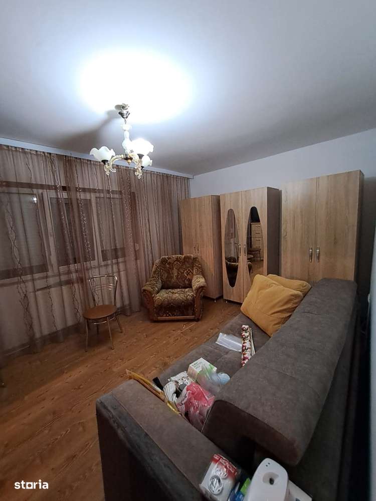 Apartament 2 camere de vanzare Adjud - Casa de Cultura - Imagine principală: 4/15