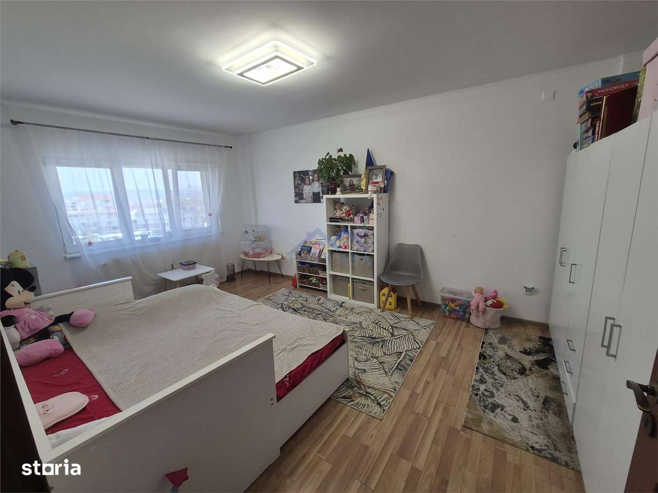 Apartament 2 camere, decomandat, Cetate, et.3, zona  Statiei de Salvar-1