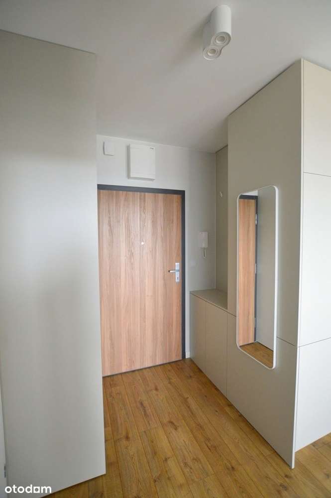 2 pok. 40 m² ul. Winorośli tramwaj garaż komórka - Więcej