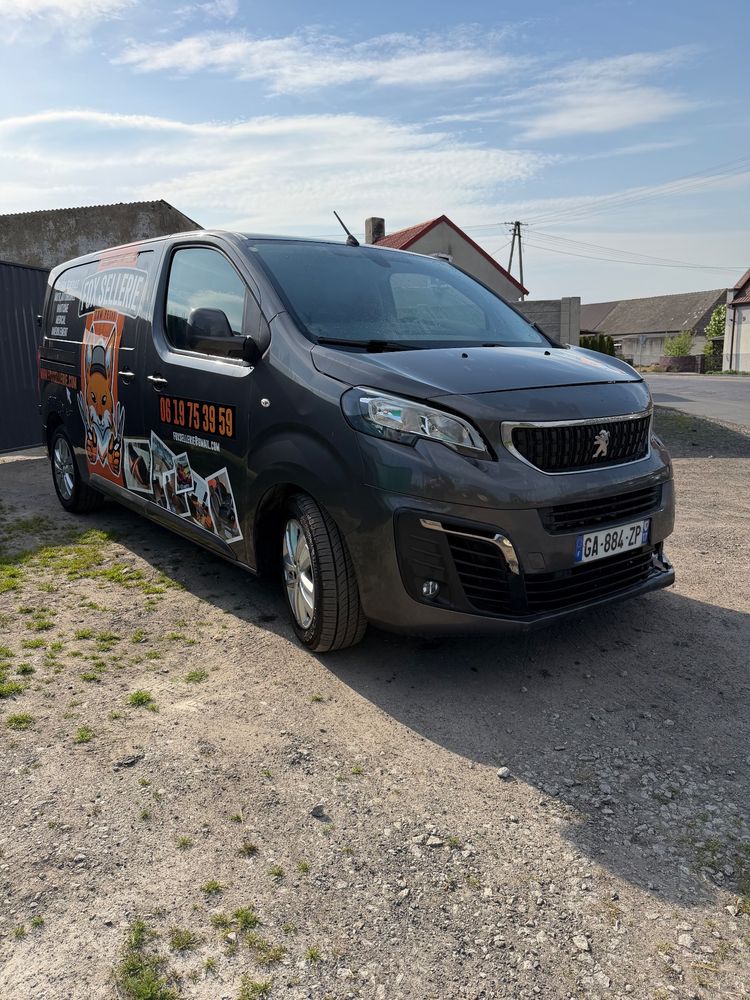 Peugeot Expert 2021