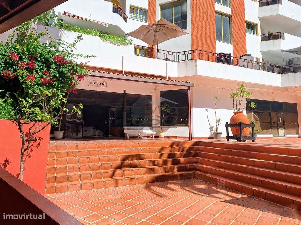 Apartamento T1 com Licença de Alojamento Local na Praia da Rocha-11