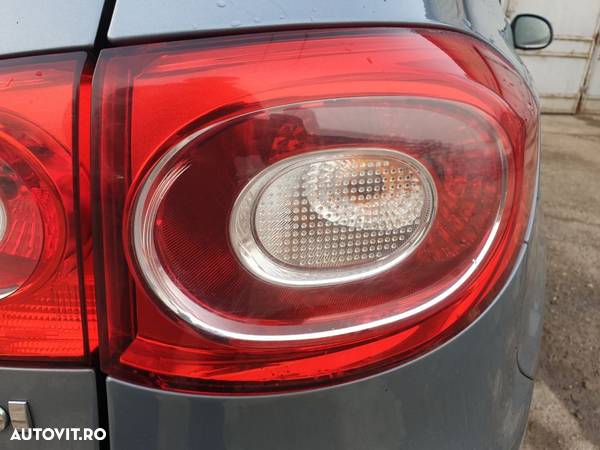 Stop Lampa Tripla Dreapta de pe Aripa Caroserie Volkswagen Tiguan 2007 - 2011 - 2