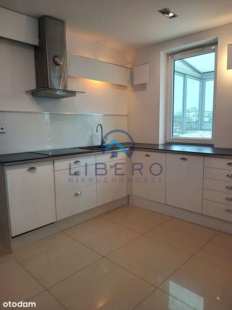 Dom Na Dachu+140M2 Tarasu+Garaż-14