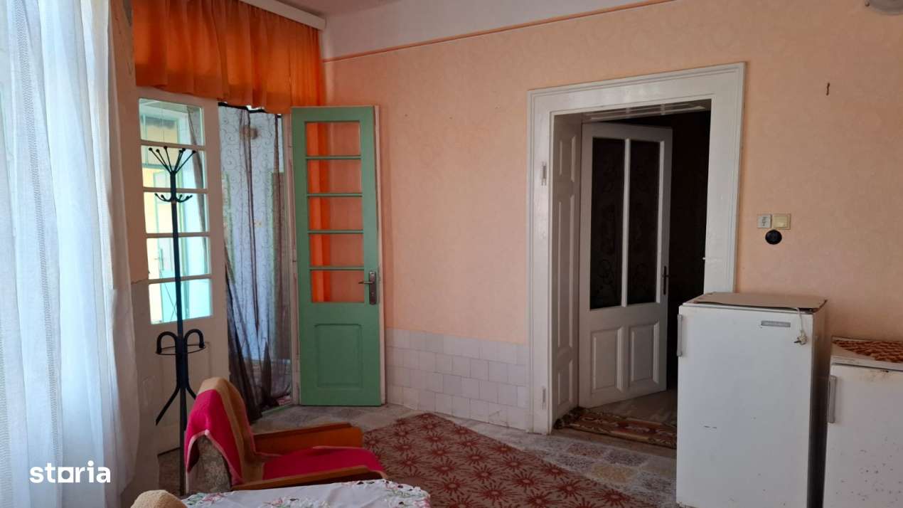 Casa mare 3 camere si teren 3600mp in Nadlac la 475m de centura spre a-11