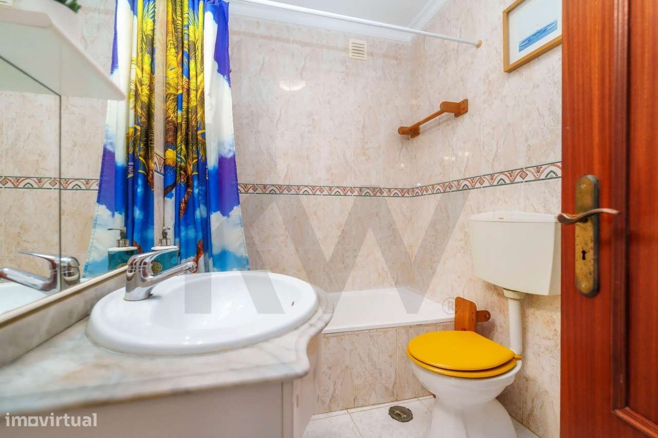 Monte Gordo: Duplex com Terraço Espetacular – Ideal para Férias ou Ren-15