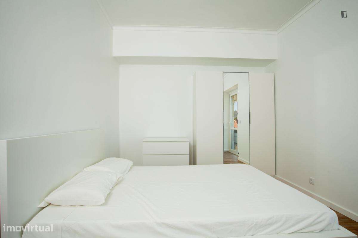 Quarto - localizado em Alvalade Lisbon - Grande imagem: 5/7