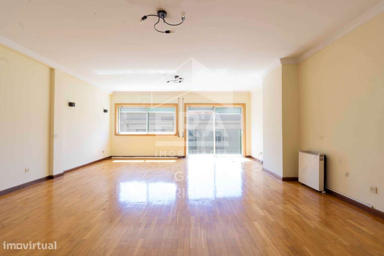 T3 com Garagem junto à Praia de Matosinhos-8